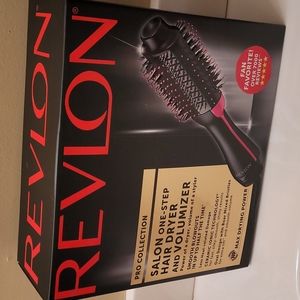 Revlon salon one-step hair dryer and volumizer